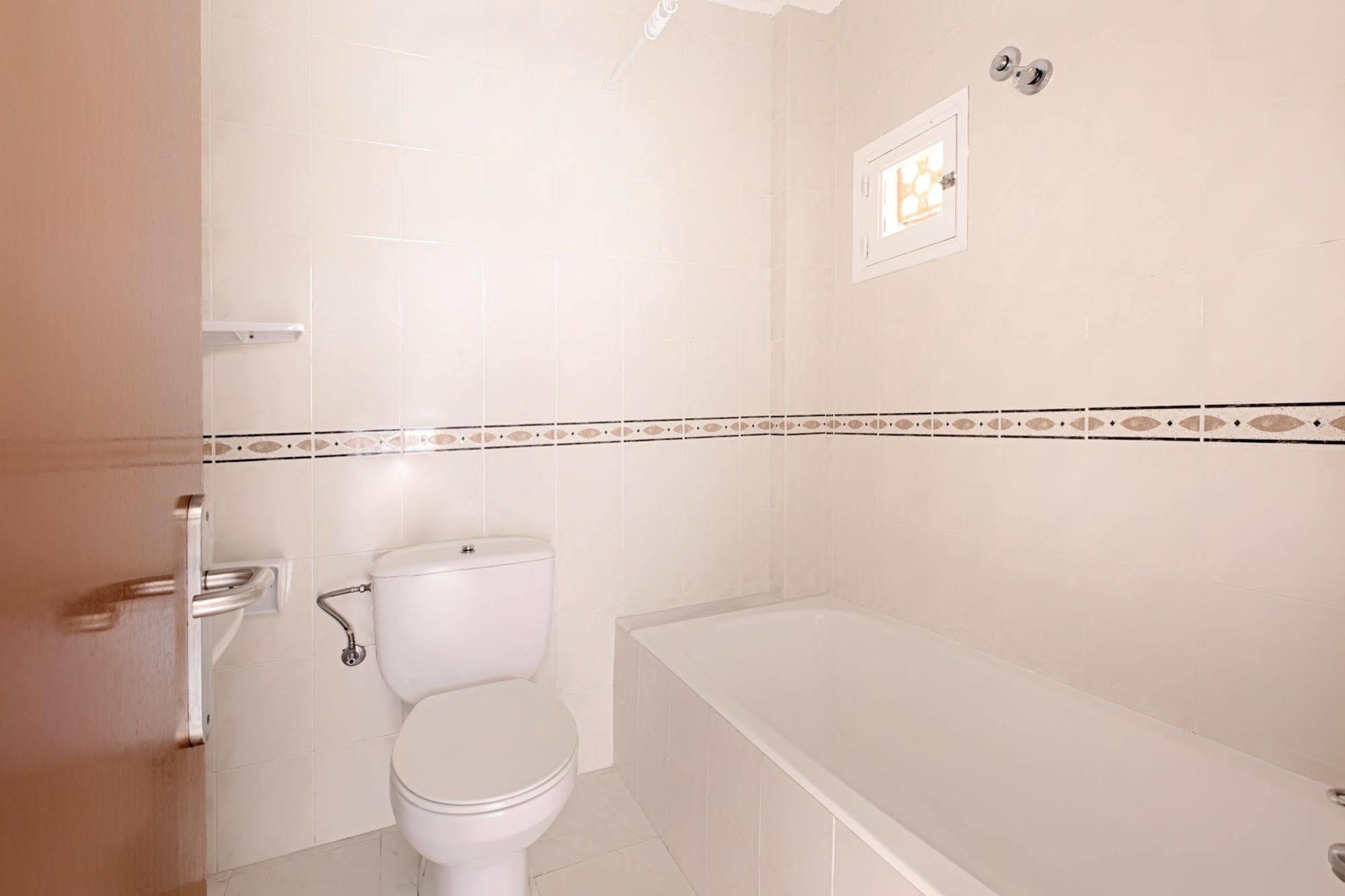 Apartamentos Colomar Санта Еулалия дел Рио Екстериор снимка