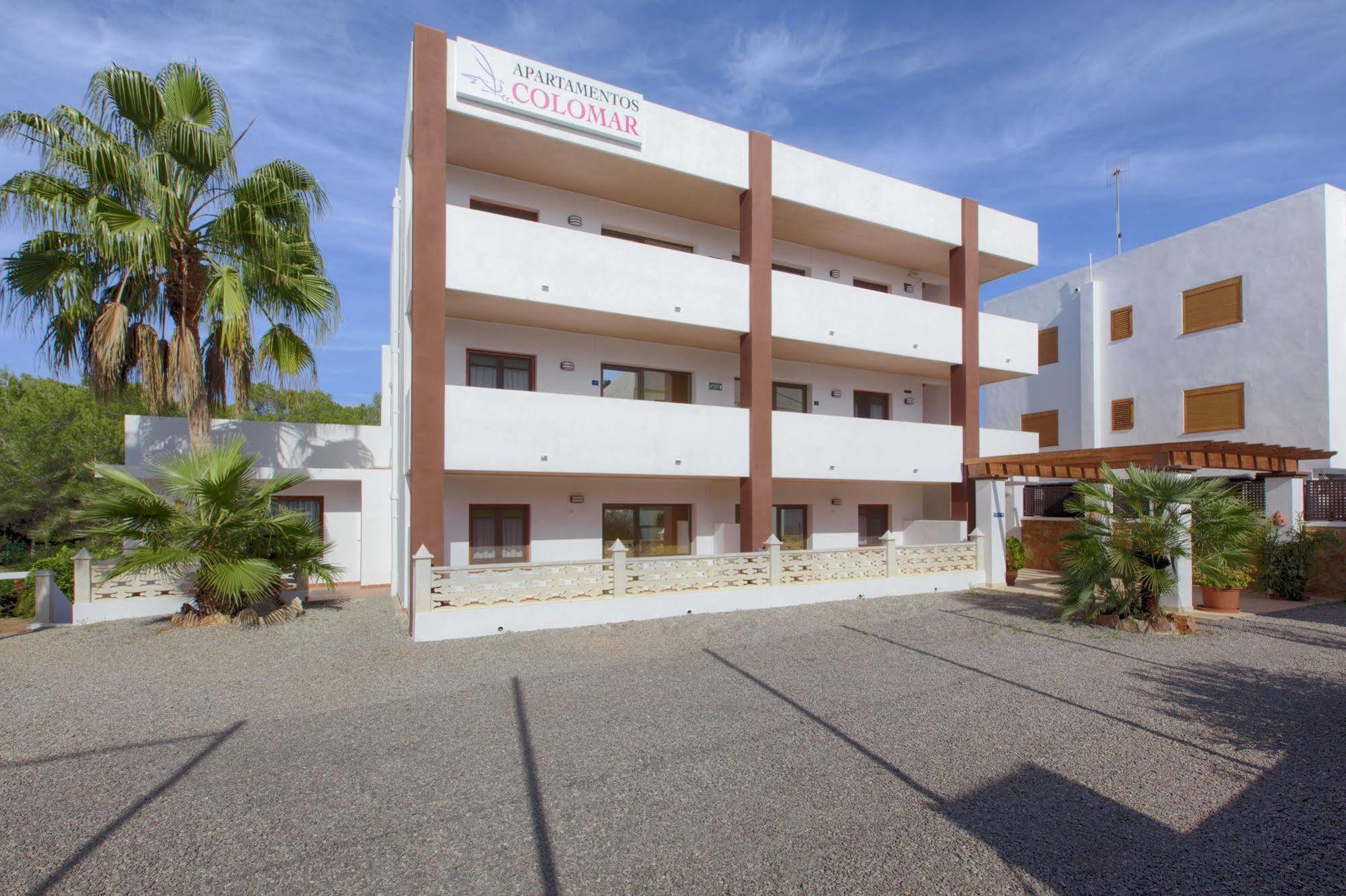 Apartamentos Colomar Санта Еулалия дел Рио Екстериор снимка